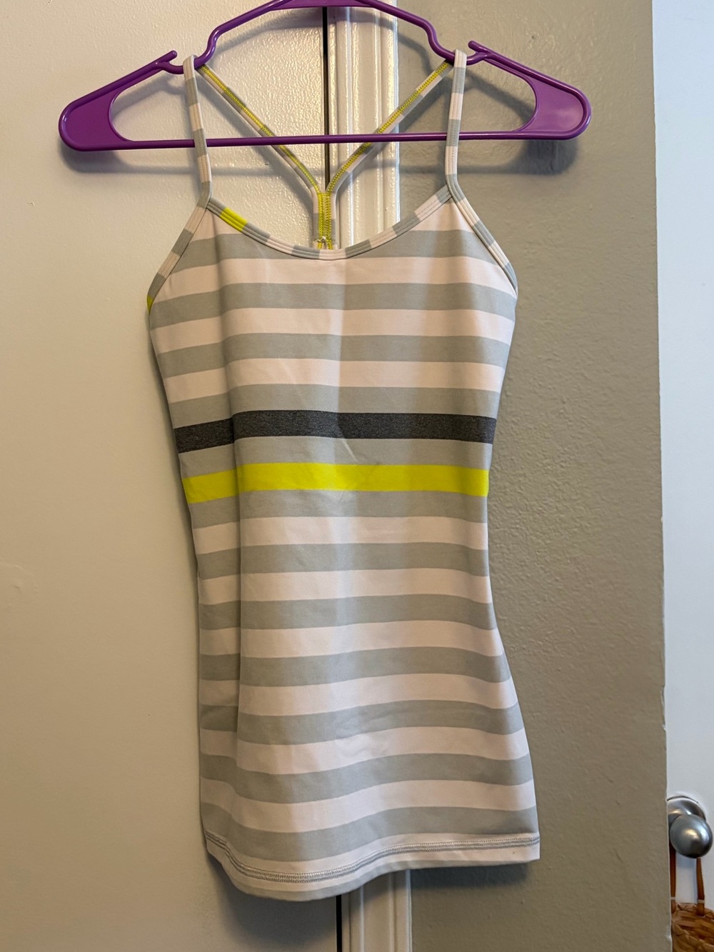 Lululemon Y power Tank